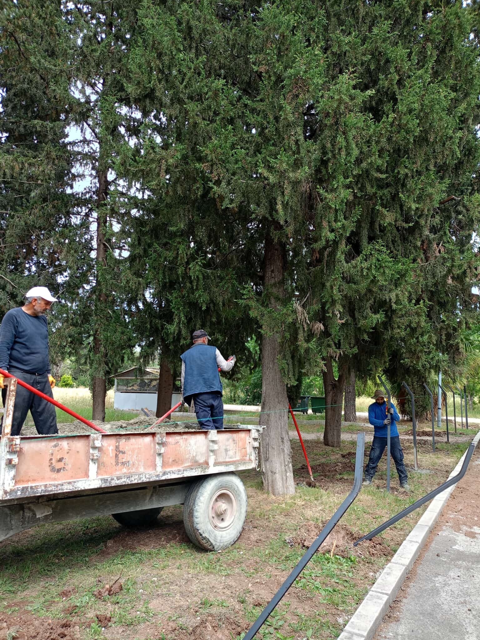 Köşebent Çit Direkleri